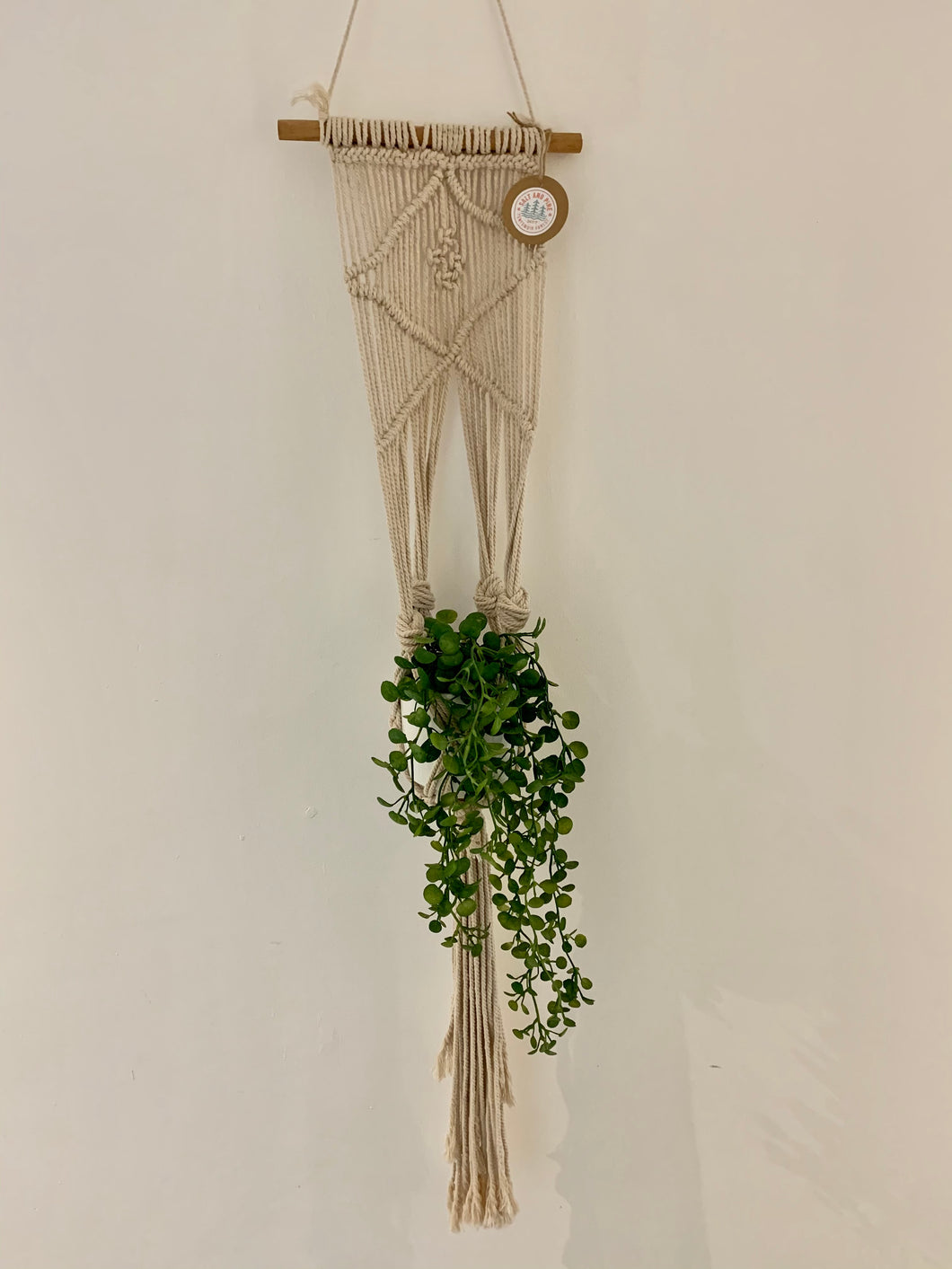 Macrame Wall Hanging - Hanging basket*